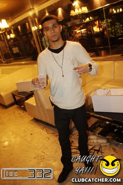 Lot332 nightclub photo 163 - February 12th, 2011