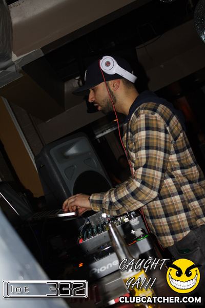 Lot332 nightclub photo 191 - February 12th, 2011