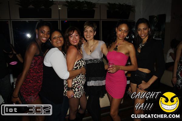 Lot332 nightclub photo 200 - February 12th, 2011