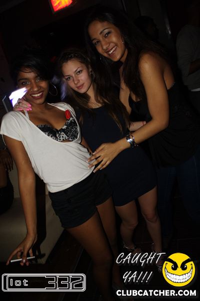 Lot332 nightclub photo 241 - February 12th, 2011