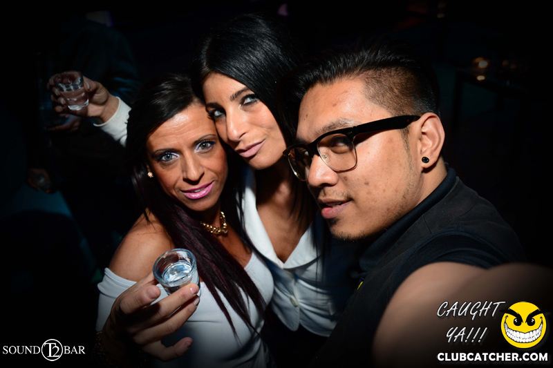 T2 lounge photo 17 - April 4th, 2015