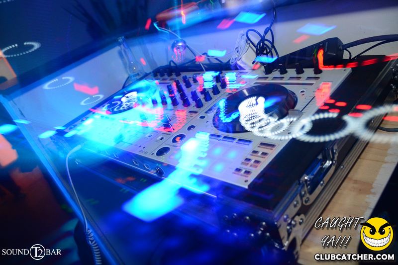 T2 lounge photo 65 - April 4th, 2015