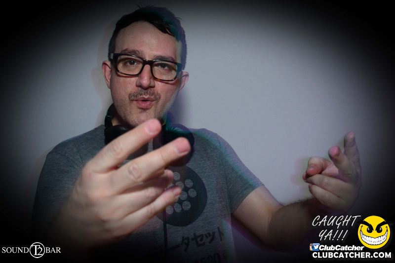 T2 lounge photo 13 - April 9th, 2015