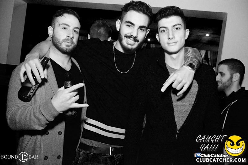 T2 lounge photo 17 - April 9th, 2015