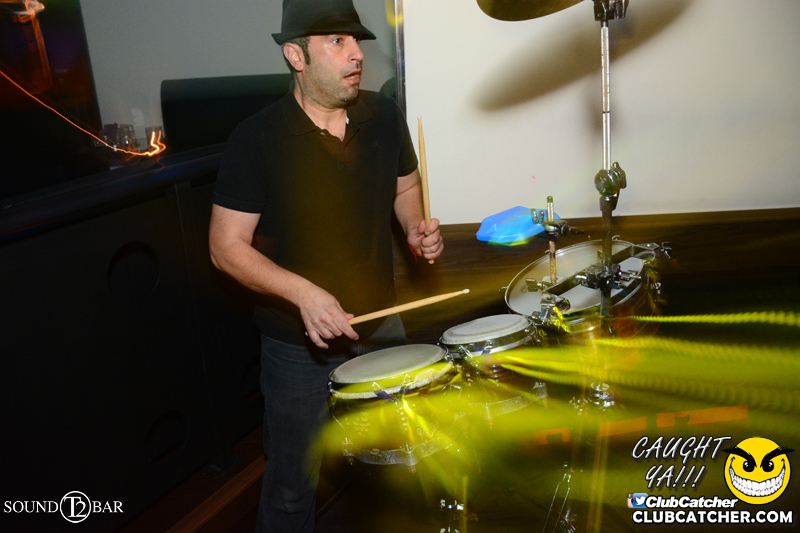 T2 lounge photo 23 - April 9th, 2015