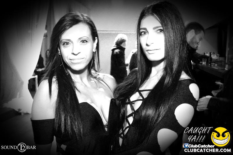 T2 lounge photo 44 - April 9th, 2015