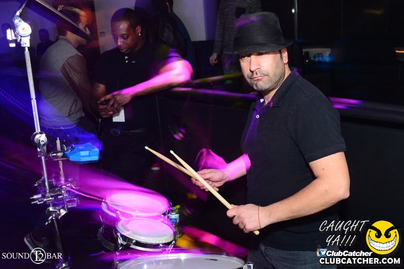 T2 lounge photo 47 - April 9th, 2015