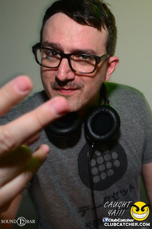 T2 lounge photo 94 - April 9th, 2015