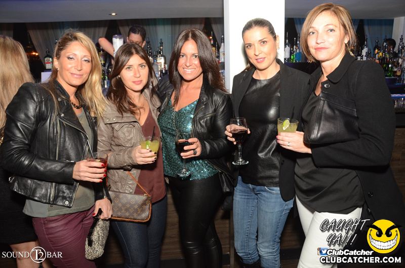 T2 lounge photo 3 - April 10th, 2015