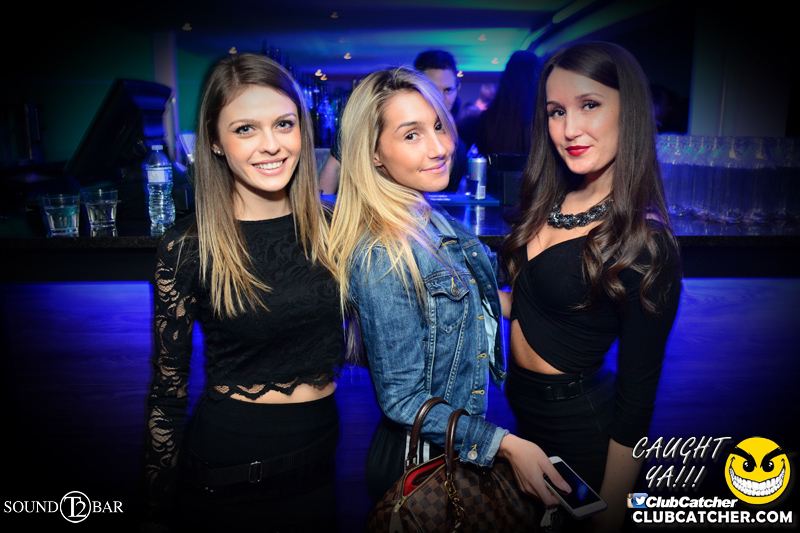 T2 lounge photo 4 - April 11th, 2015