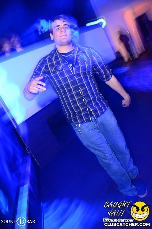 T2 lounge photo 122 - April 16th, 2015