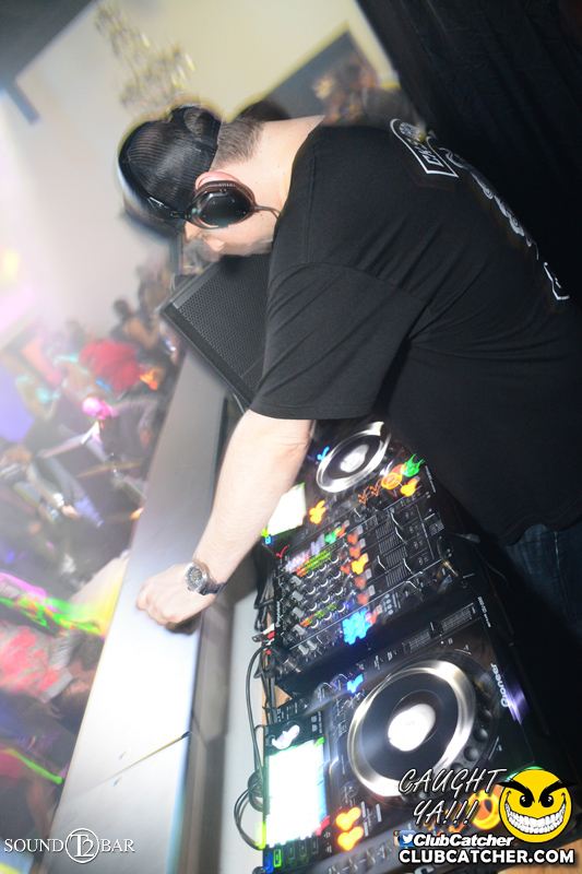 T2 lounge photo 5 - April 16th, 2015