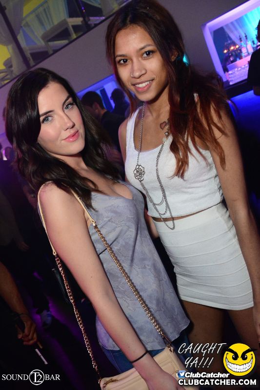 T2 lounge photo 10 - April 16th, 2015