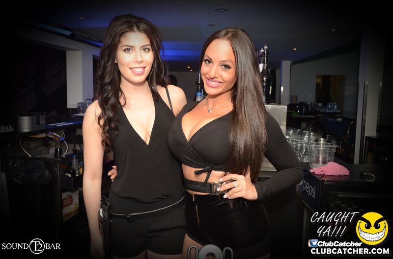 T2 lounge photo 2 - April 17th, 2015