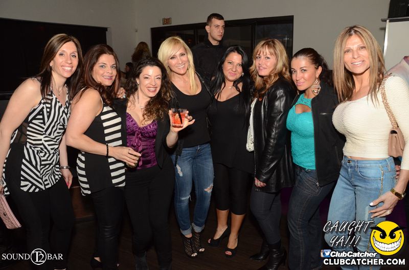 T2 lounge photo 2 - April 25th, 2015