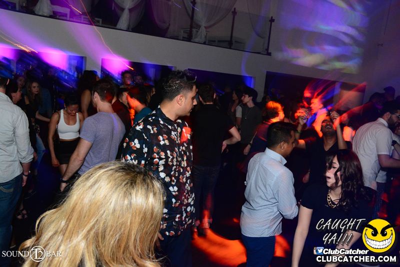 T2 lounge photo 1 - April 30th, 2015