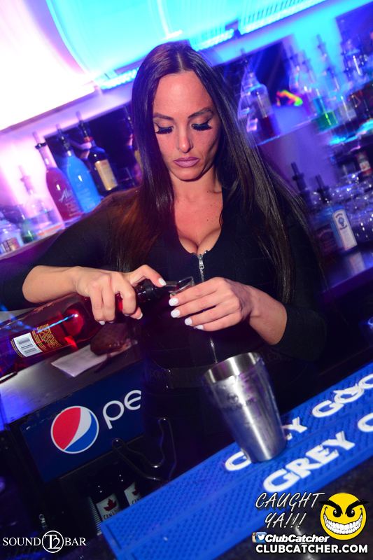 T2 lounge photo 85 - April 30th, 2015