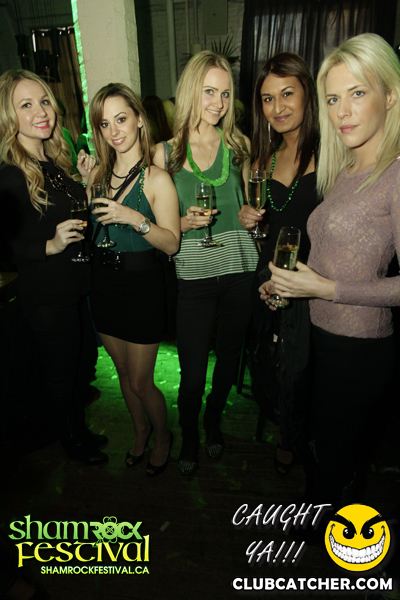 Brassaii lounge photo 124 - March 17th, 2013