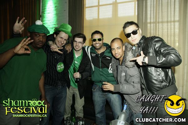 Brassaii lounge photo 3 - March 17th, 2013