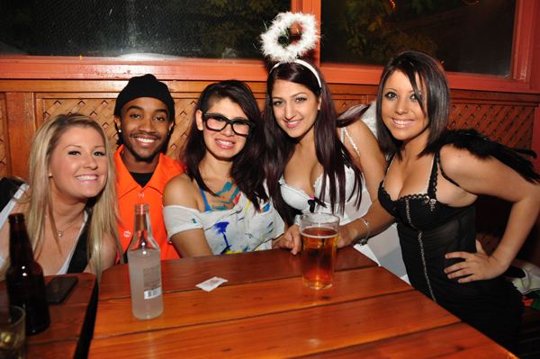 Madison lounge photo 13 - October 31st, 2012