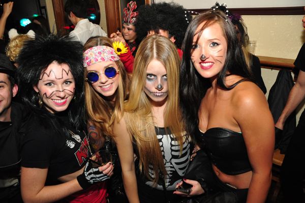 Madison lounge photo 3 - October 31st, 2012