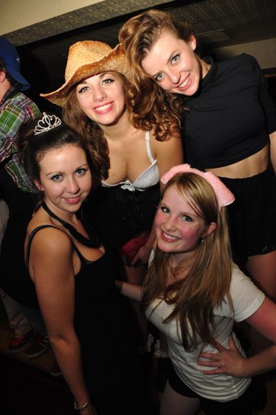 Madison lounge photo 55 - October 31st, 2012