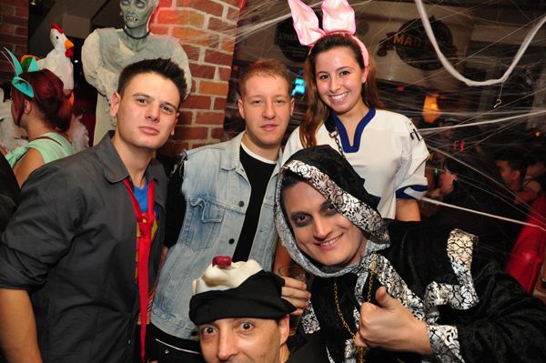 Madison lounge photo 89 - October 31st, 2012