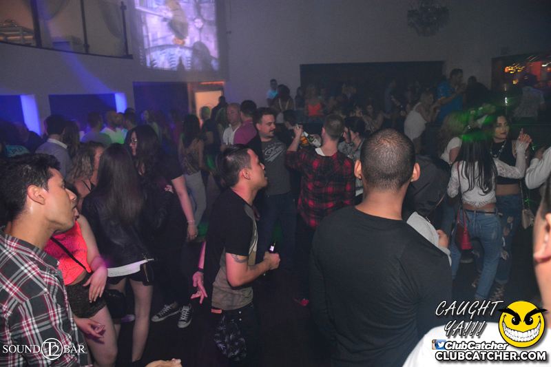 T2 lounge photo 1 - May 7th, 2015