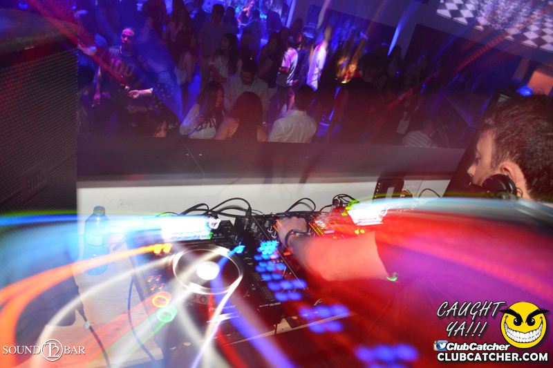 T2 lounge photo 118 - May 7th, 2015