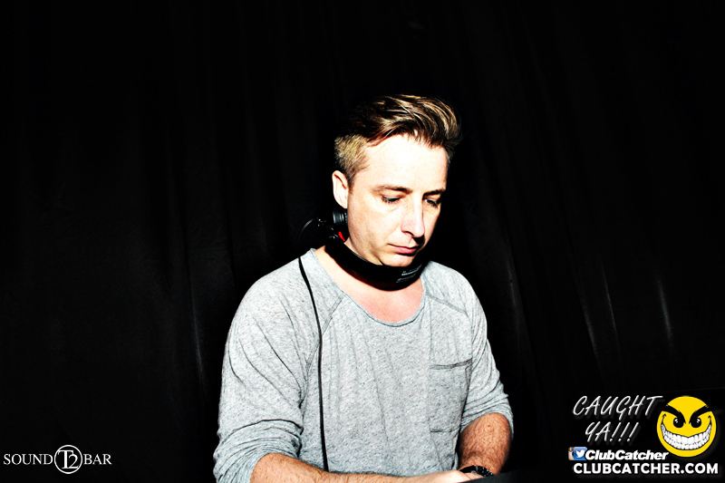 T2 lounge photo 59 - May 7th, 2015