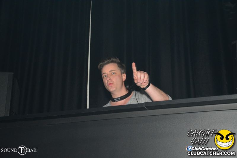 T2 lounge photo 74 - May 7th, 2015