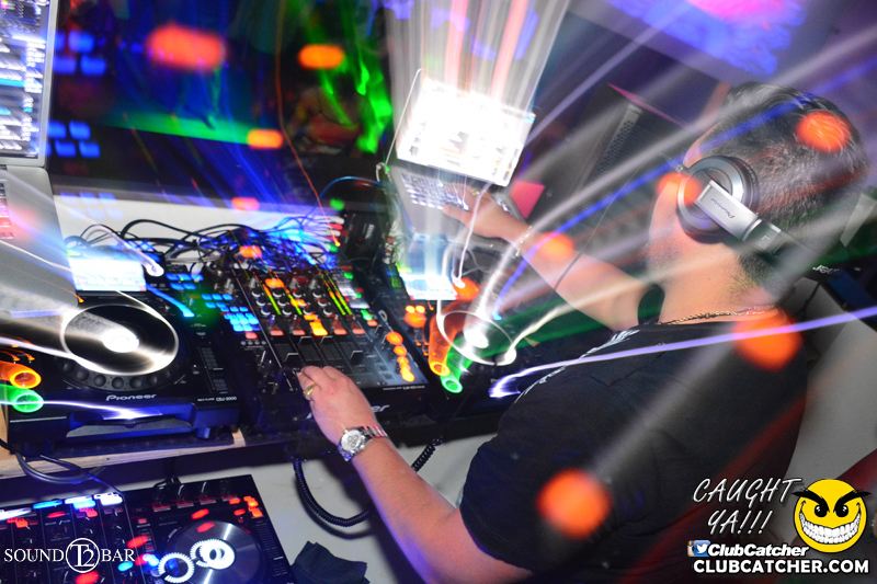 T2 lounge photo 102 - May 8th, 2015