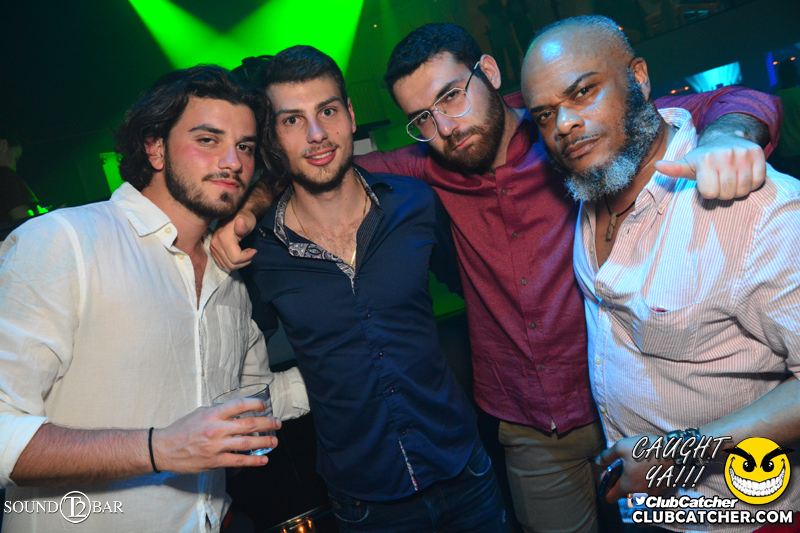 T2 lounge photo 122 - May 8th, 2015