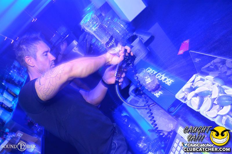 T2 lounge photo 150 - May 8th, 2015