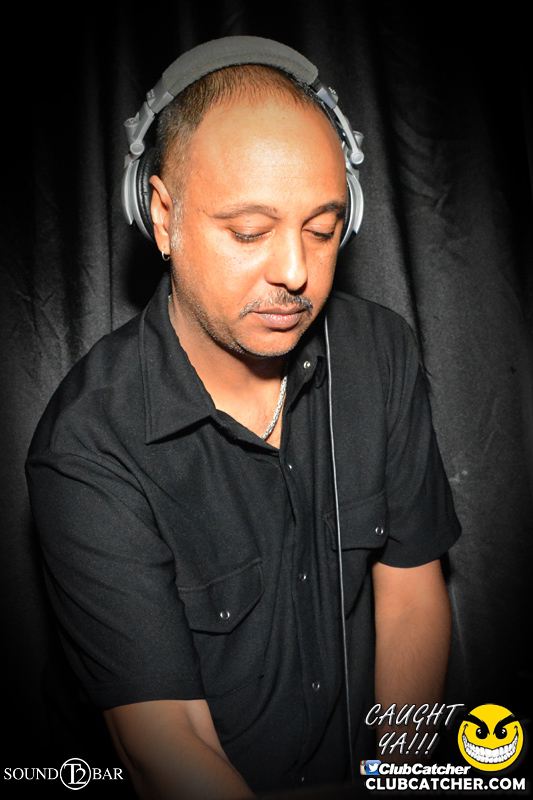 T2 lounge photo 95 - May 8th, 2015