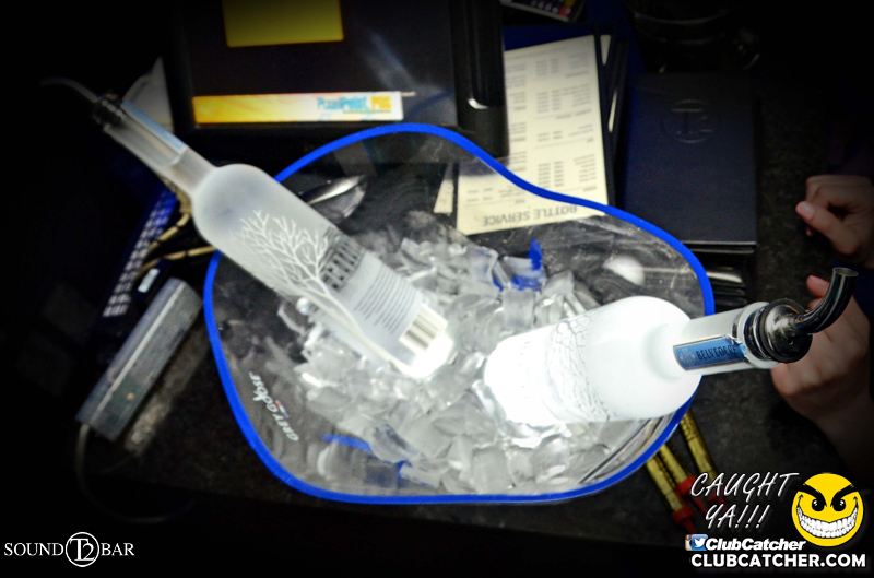 T2 lounge photo 13 - May 9th, 2015