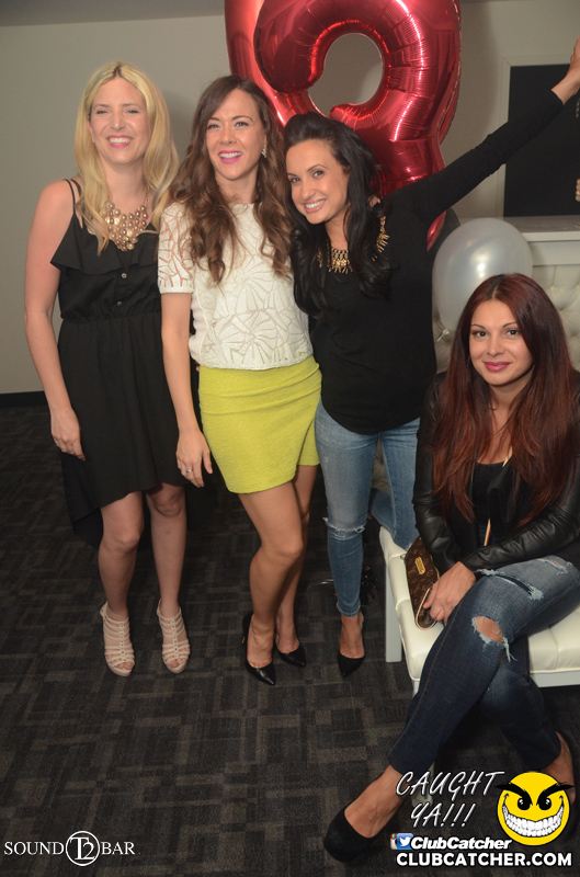 T2 lounge photo 17 - May 9th, 2015