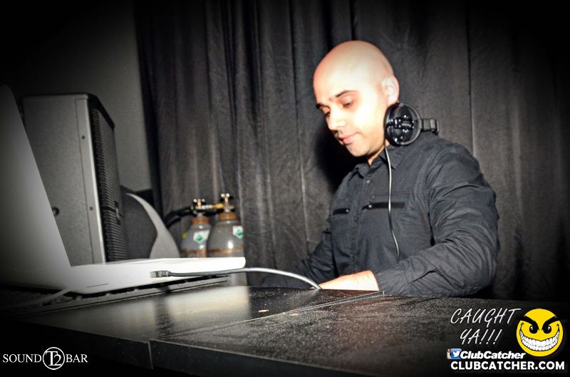 T2 lounge photo 29 - May 9th, 2015