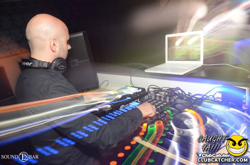 T2 lounge photo 9 - May 9th, 2015