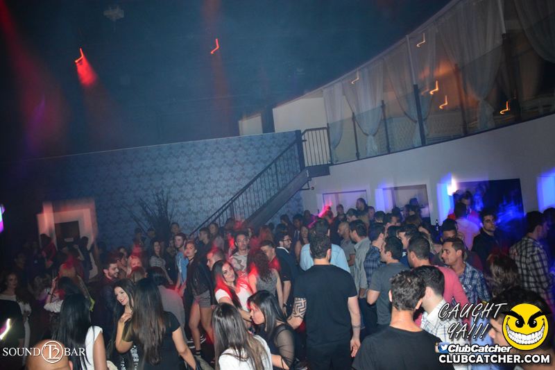 T2 lounge photo 1 - May 14th, 2015