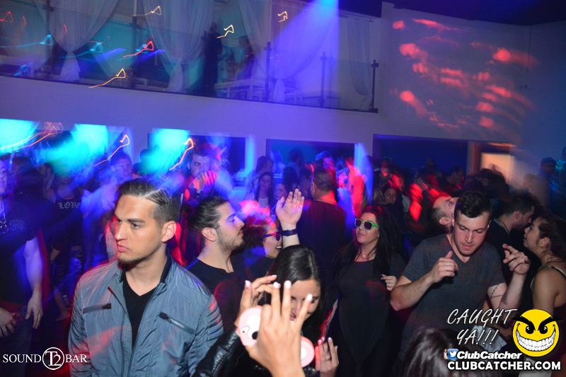 T2 lounge photo 102 - May 14th, 2015