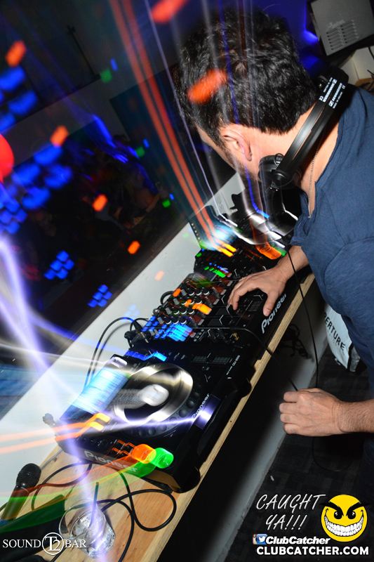 T2 lounge photo 76 - May 14th, 2015