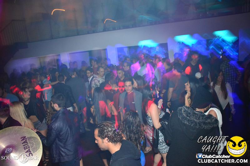 T2 lounge photo 82 - May 14th, 2015