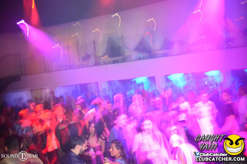 T2 lounge photo 100 - May 14th, 2015