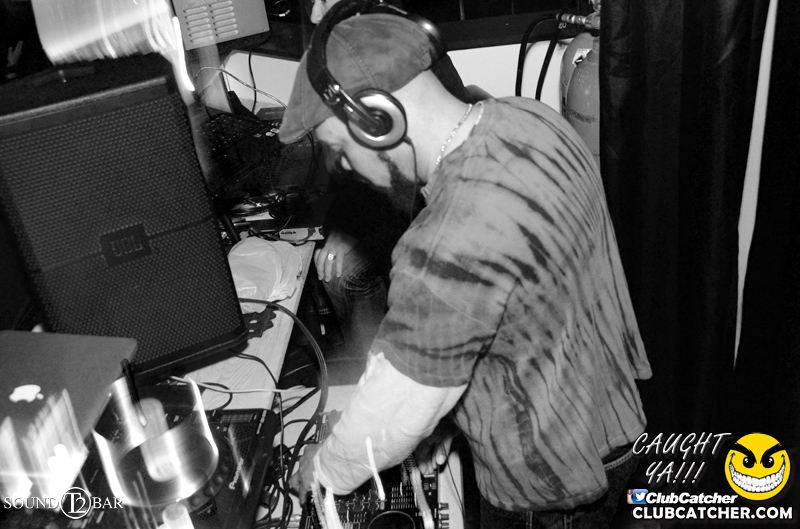 T2 lounge photo 19 - May 15th, 2015