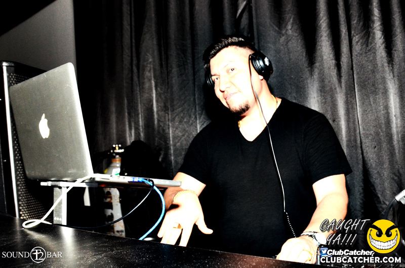 T2 lounge photo 24 - May 15th, 2015