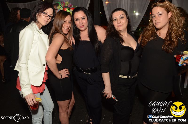 T2 lounge photo 18 - May 16th, 2015