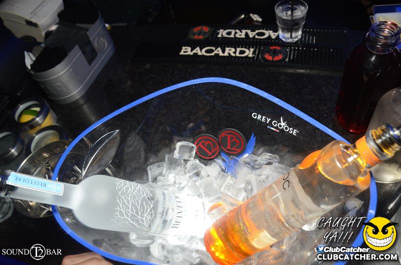 T2 lounge photo 32 - May 16th, 2015