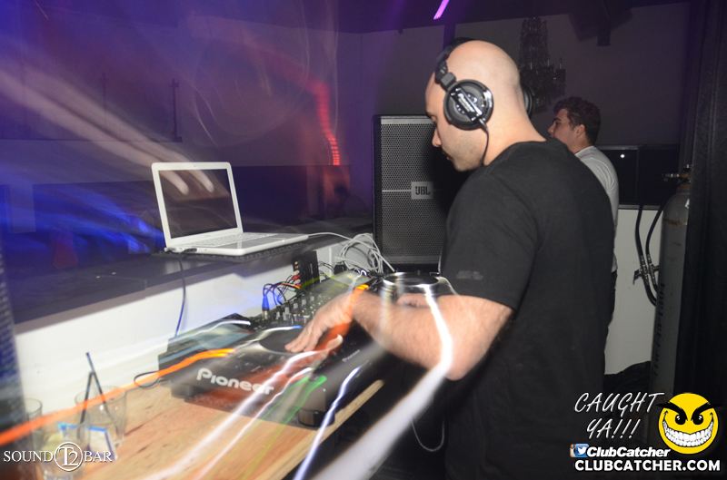 T2 lounge photo 41 - May 16th, 2015