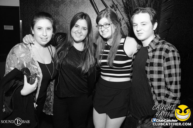 T2 lounge photo 65 - May 16th, 2015